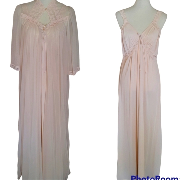 Vintage - 1950's Peach Nylon Peignoir Set - Picture 1 of 9